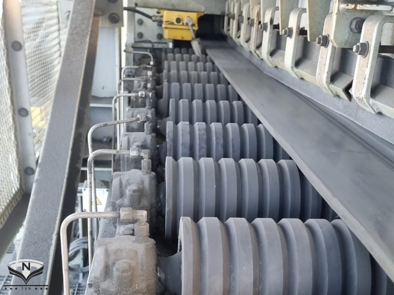 Con lăn giảm chấn trong băng tải