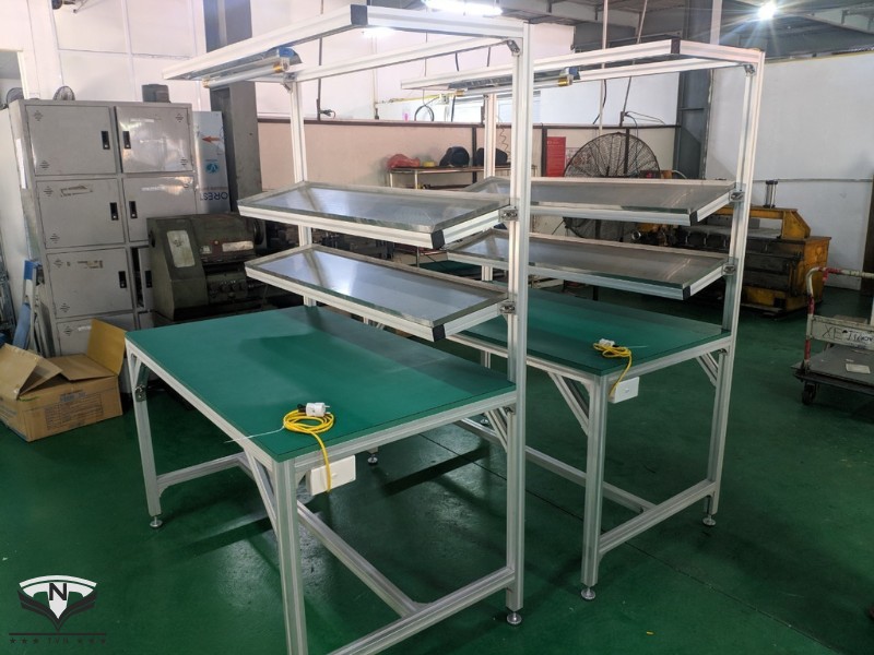 Bàn thao tác chống tĩnh điện ESD trong nhà máy điện tử