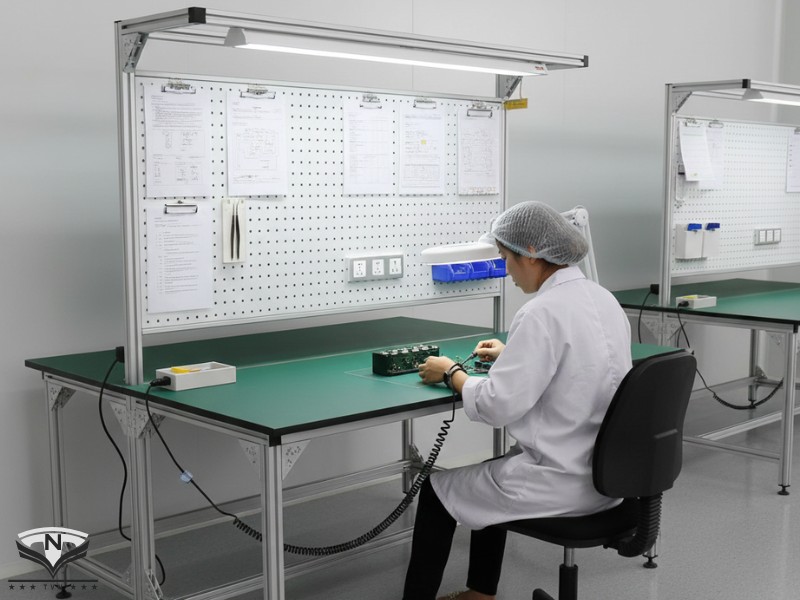 Bàn thao tác chống tĩnh điện