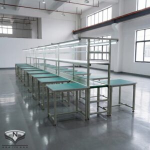 Bàn thao tác khung thép nhà xưởng