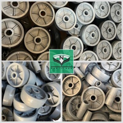 Bánh xe con lăn nhựa băng tải